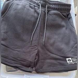 Black shorts with pockets